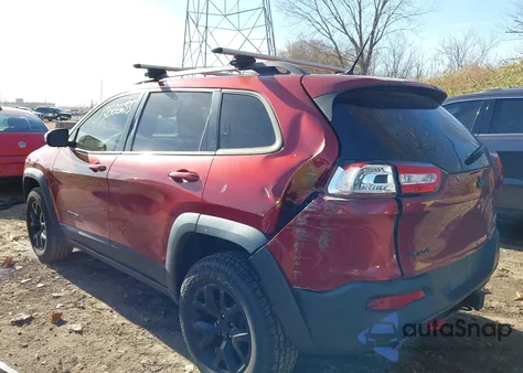 2015 Jeep Cherokee Trailhawk from USA, damaged, VIN 1C4PJMBS1FW729342